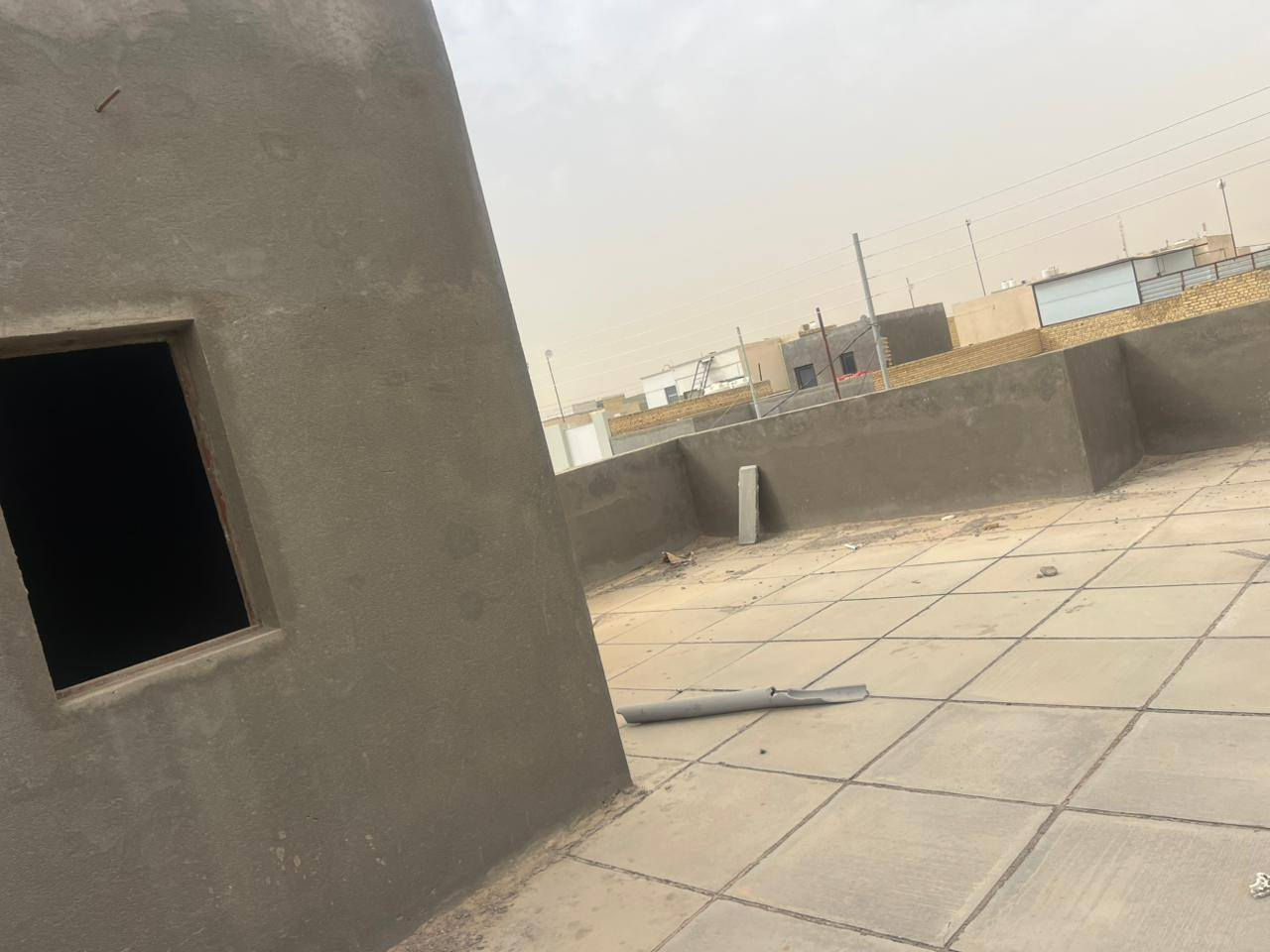 السلام عليكم  فرصه بيت  واصل مرحلة التشطيب  مجمع الدوح قرب  ادارة المجمع خدمات كامله من كلشي اول فرع عن الشارع الرئيسي المساحه 210 بناء درجه اولى  شوف بعينك 
مطلوب  بيد صاحب الدار 70 مليون  مطلوب للمصرف 75 تسديد شهري 340 الف فقط استقبال صالة مطبخ غرفتين وصحيات داخليه خارجيه بيتونه مناور حديقه كراج سياره تشاريف اشتايكر مكمل بناء بالطابق الثاني غرفه وصاله نقص قليل بيهن للاستفسار واتس اتصال ***********
