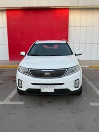 سورنتو 2014 خليجي كويتية محرك 6 سلندر  فول عدا البانوراما  داخل  قرميد...