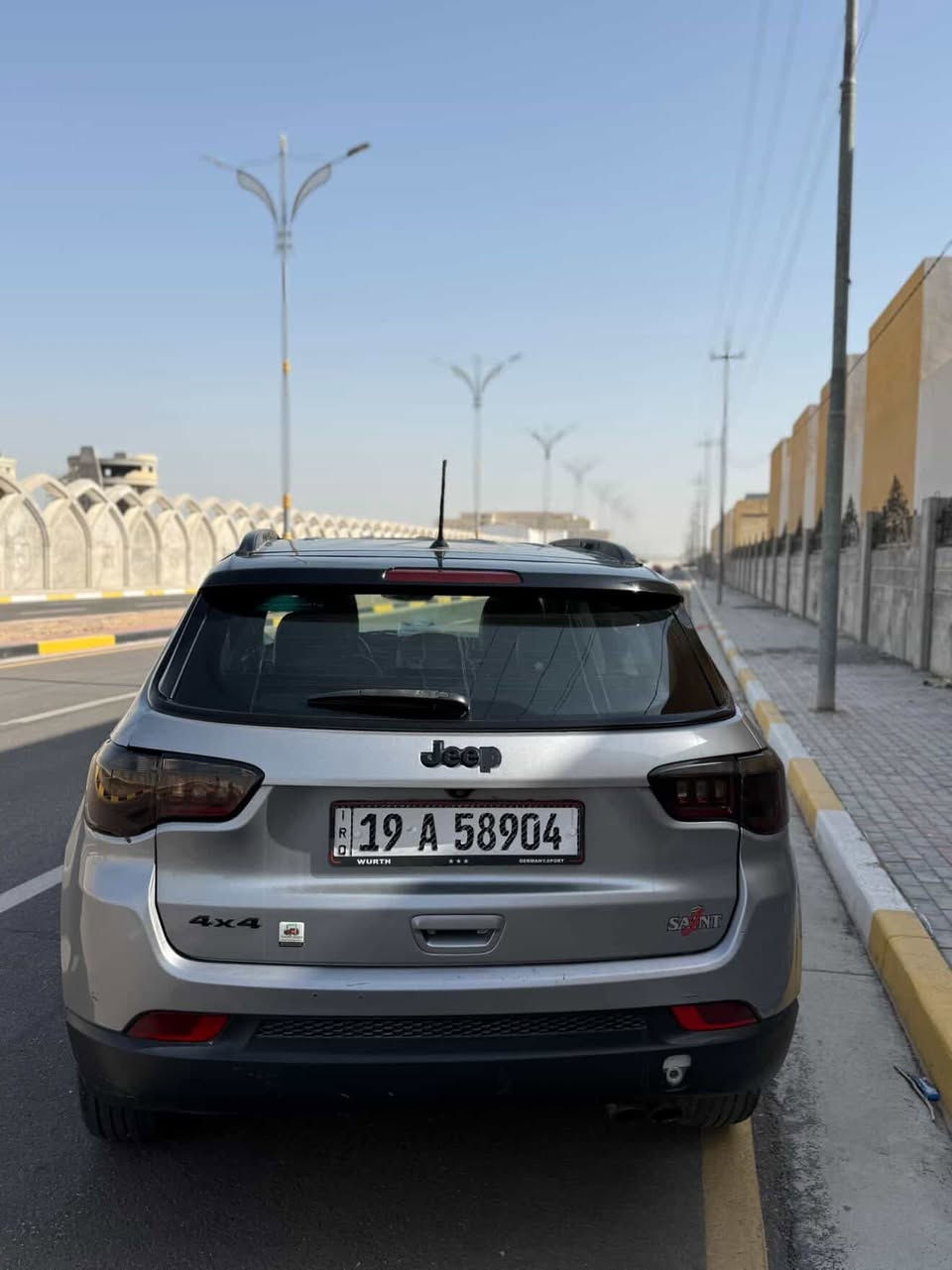 سلام عليكم للبيع او مراوس حسب لقناعه جيب كومبارس موديل 2018 تو كلر لسياره كلين مكفول من لصبغ او لضربه 
لسونار موجود بل منشور 
بصمه تشغيل
سايد بريك كهربائي 
حساس خلفي
لايت زينون
كأمره خلفيه دوراه
تحكم ستيرن جهتين
 وبعد بيه هواي مواصفات 
رقم كربله إنكليزي تحويل ثاني يوم سعر 135 او بيه مجال بسيط مكاني كربلاء للاتصال


**إذا كنت صاحب هذا الإعلان وتريد حذفه لأي سبب، رجاءا أرسل رسالة إلى الدعم الفني**