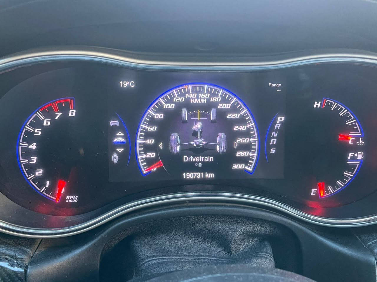 السلام عليكم / من رخصت الادمن المحترم 

جيب SRT موديل 15 اصل 
لون ابيض رقم دهوك السيارة كلش حلوا 
داخله كلين وبيها قطعتين صبغ هنا بدون دواخل  
السيارة وارد امركي 

السعر 223 

☎️***********
