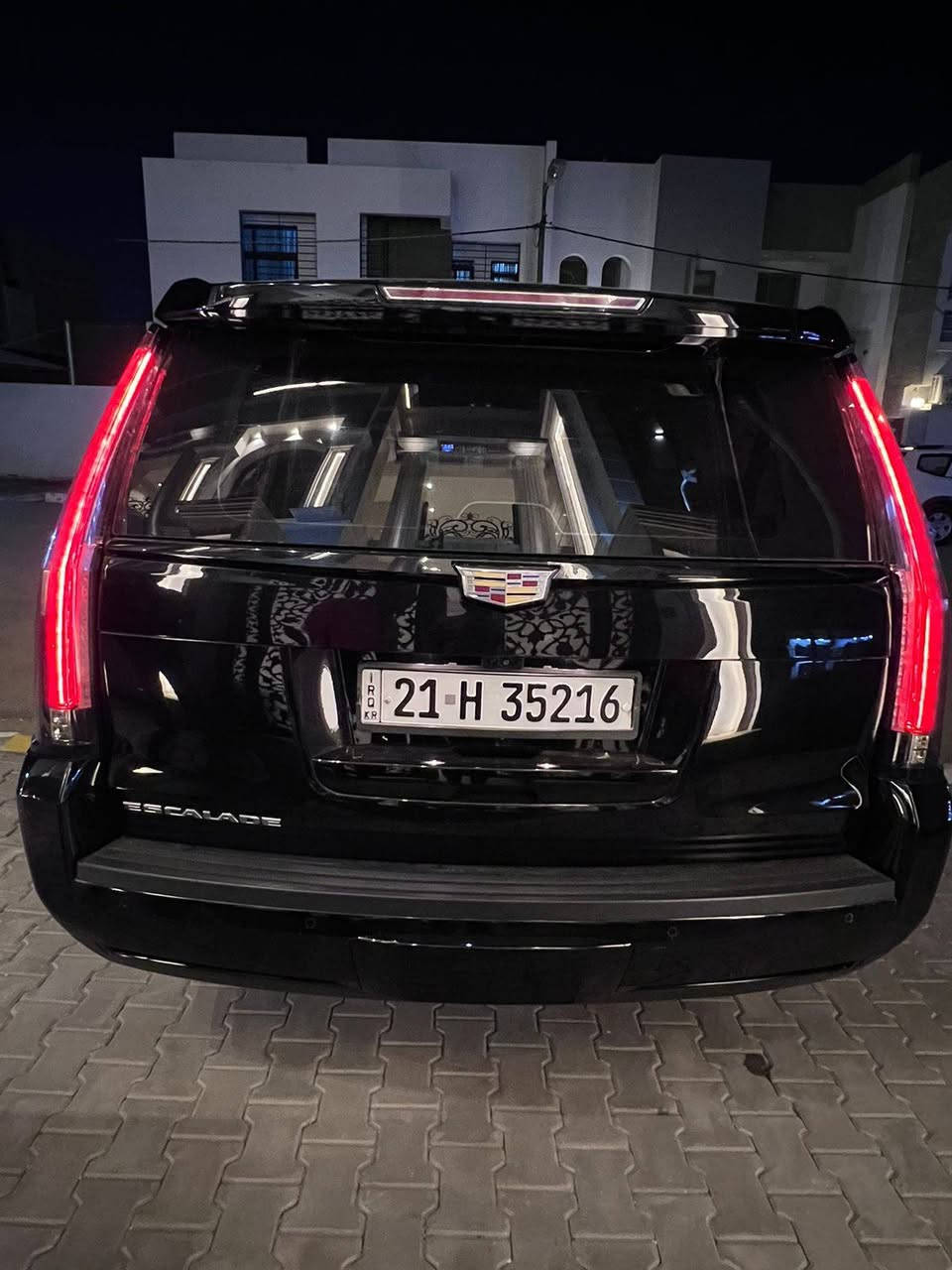 كاديلاك إسكاليد 2019 بلاك أدشن (فول)

الفخامة الامريكية
خليجي (وكالة المنصور)
سيارة جديدة حيل
مغلفة PPF بالكامل
السيارة معاها كتاب تضليل بالسنوية
كتلوكات الشركة موجودة
عدة السيارة البلادية كلها كاملة موجودة

محرك 8 سلندر 6.2
محرك وكير بشرط (مامفتوح)
طخم تاير جديد
السيارة باسمي (تحويل مباشر، هزة جديدة، سنوية 2030)
السيارة أحلى من الصور
ماشية 51 الف كيلو

المواصفات (فول):
سلايد روف
شاشة كبيرة + شاشة لمس
ثلاجة
نظام اصطفاف ذاتي
أنظمة قيادة (Sport، ثلج، اقتصادي)
صندوق شفط
كشن جلد + تبريد وتدفئة
كاميرا 360
حساس خلفي وامامي
5 كاميرات
شحن موبايل
سقف DVD
كلش عيبات
كاميرا فول HD
يدة بصمة
ليد دوسة ويده باب
دوسة كهرباء
كامل زينون
رادار امامي وخلفي
داخل كامل قرميدي
كشن خزن
كامل سماعات بلادي
داتا شو
مرايات جانبية رادار
قاصة
كشنات خلفية كهربائية

مكان السيارة: الكوت
السعر: 🟧 السعر علق يوصلك السعر 📮
للاستفسار: *********** / ***********

#كاديلاك_اسكاليد #اسكاليد_2019 #بلاك_ادشن #وكالة_المنصور #الكوت #8_سلندر
