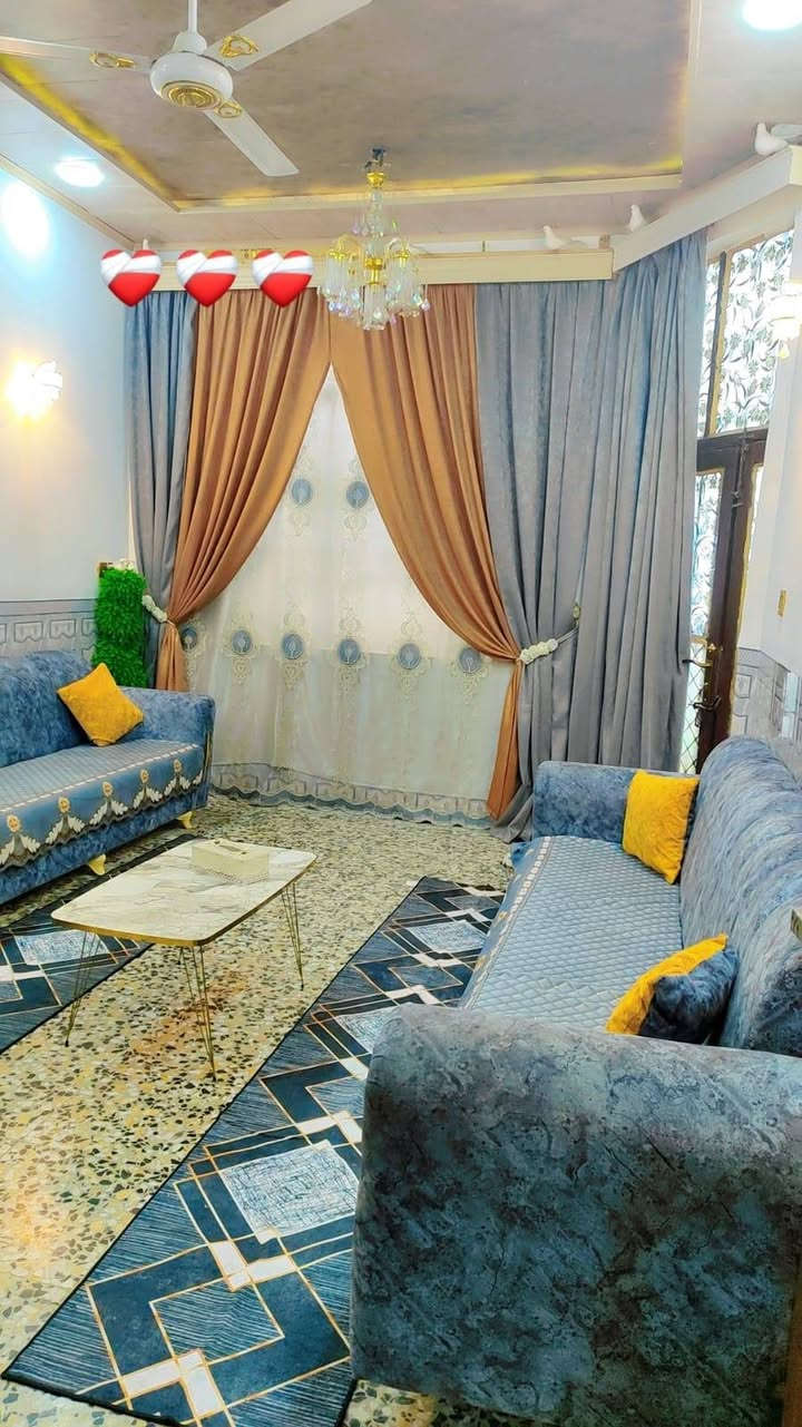 سلام عليكم .للبيع لعنوان حله مقابيل محطه لعرفان .بيت مع قطعه ارض .مساحه لقطعه 200م..مساحه لبيت 130متر .طابقين .الطابق الاول.ستقبال .وغرفه .كلدور.مطبخ .مناور 2.صحيات خارج وداخل
سلام عليكم .بيت للبيع زراعي سند 25لعنوان حله نادر  مقابيل محطه لعرفان .بيت مع قطعه ارض .مساحه لقطعه 200م..مساحه لبيت 130متر .طابقين . .الطابق الاول.ستقبال .وغرفه .كلدور.مطبخ .مناور 2.صحيات خارج وداخل 
طابق الثاني غرفتين .كلدور وصحيات .يحتوي على سطحين سطح كبير وسطح صغير .لقطعه بصف لبيت مباشره .السعر والاستفسار يم صاحب البيت ***********
