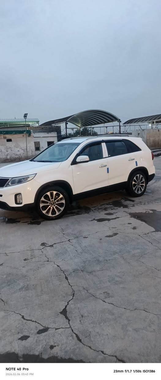 سلام عليكم.
سورنتو موديل 2015 خليجي محرك 2400 بسمي رقم دولي ((اربيل )) 
سنويه لغايه 2030  السعر 162 وبيها مجال قليل 
تفاصيل باقي سياره اتصل على الرقم  ***********
