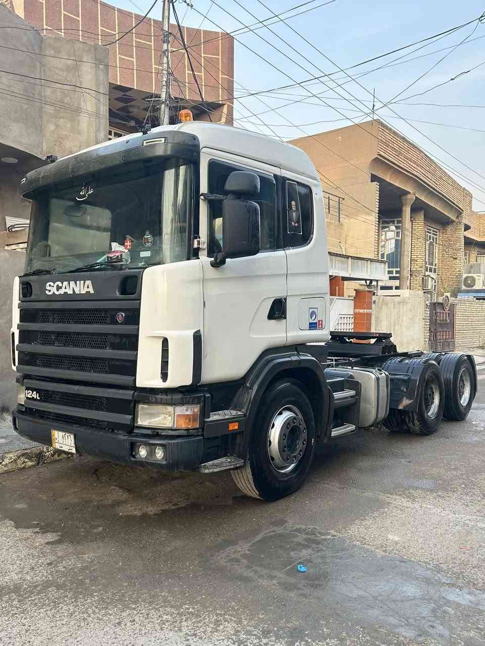 السلام عليكم سكانيا سكس بلادي 2002 مكينة 420 انجكتر تخم تاير  رقم مثنى قلاب سيارة جاهزة للعمل للاتصال : ***********
