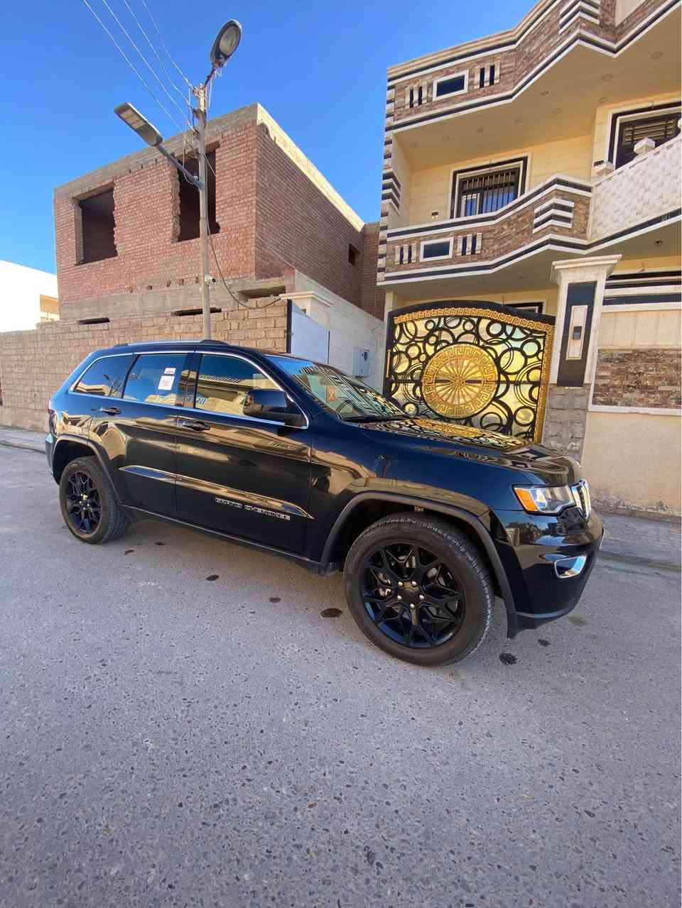 جيب كراند شيروكي مواصفات لاريدو 2021 كلين تايتل سيارة جديدة كلش وكلشي بلادي على وضع الشركة فول مواصفات عدا الفتحة شاشة كبيرة وتدفئة كشنات وكشنات كهرباء وجلد تبريد قطعتين وبعد مواصفات لاريدو المعروفة
السيارة رقم سليمانية مميز 
اتصل وتشلع عيوني *********** السليمانية, العراق
