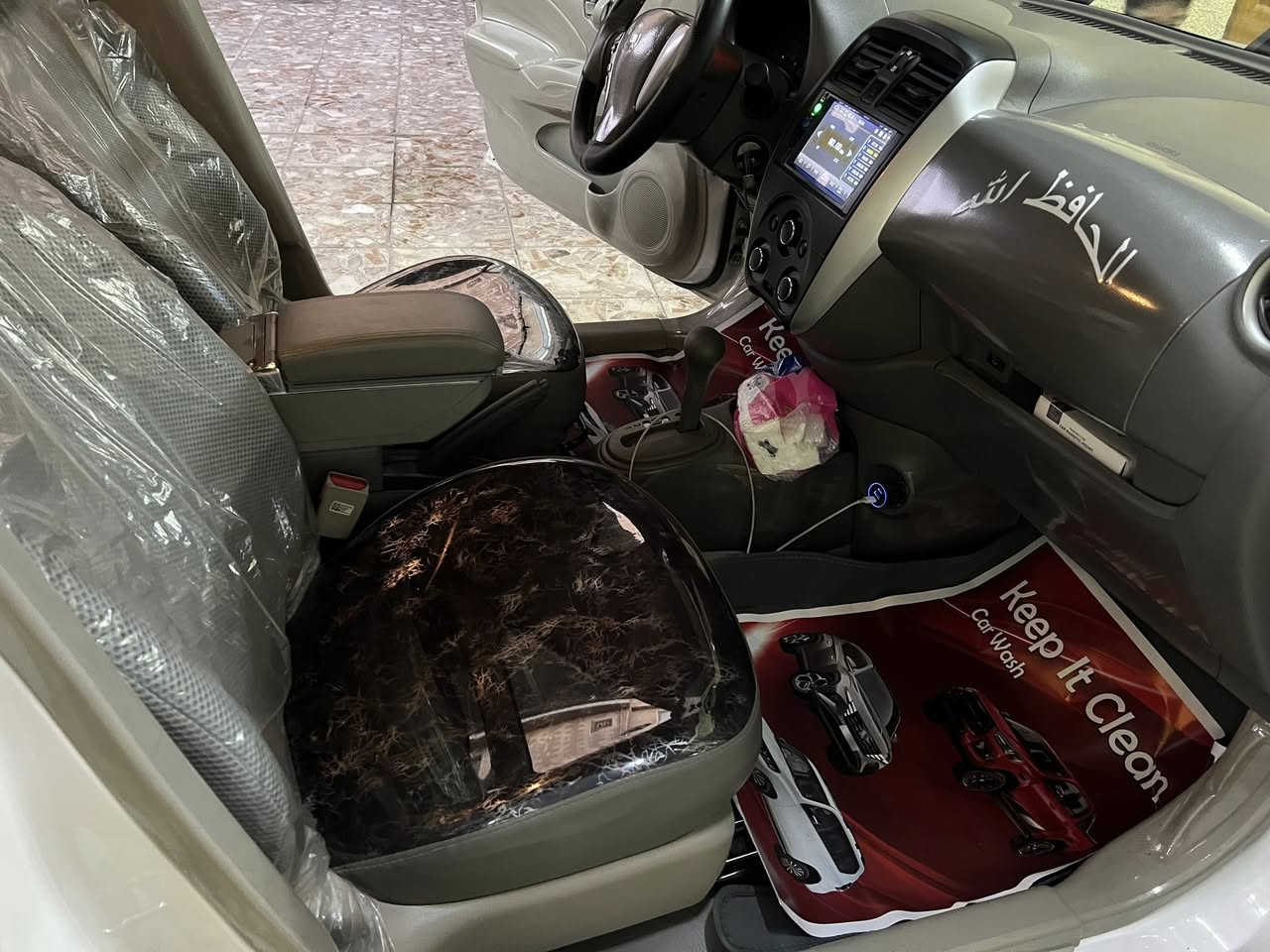 سلام عليكم نيسان سني هندي للبيع موديل 24 اربيل باسمي ماشيه 56 الف
عارضه 122 ورقه وبيه مجال
بغداد الاعظميه 
***********
