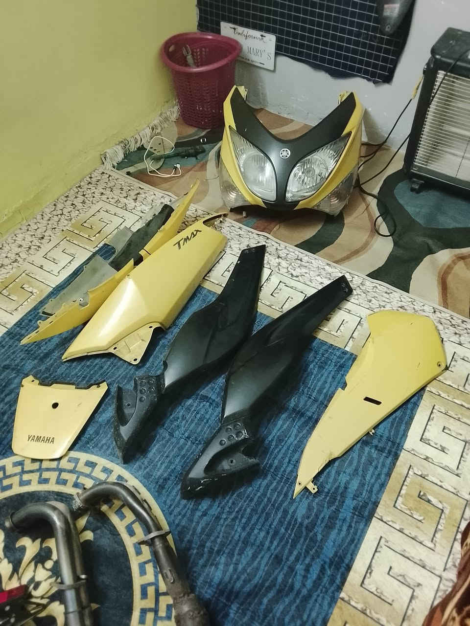 غراض تيماكس للبيع كفر تيماكس 11 اصلي مال رمبة كامل مكفول +ماصدة اصلية +بك لايت +اشاير+جامة قطعتين +تجوة +صالنصة يوش مارة تيتانيوم اصلية+صالنصة مايف+قاعدة مال رقم رياضي. مكاني شعلة اساعر مناسبة ***********مكاني شعلة
