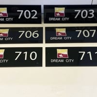 مجمع بسماية • لوحات أبواب • طباعة بارزة