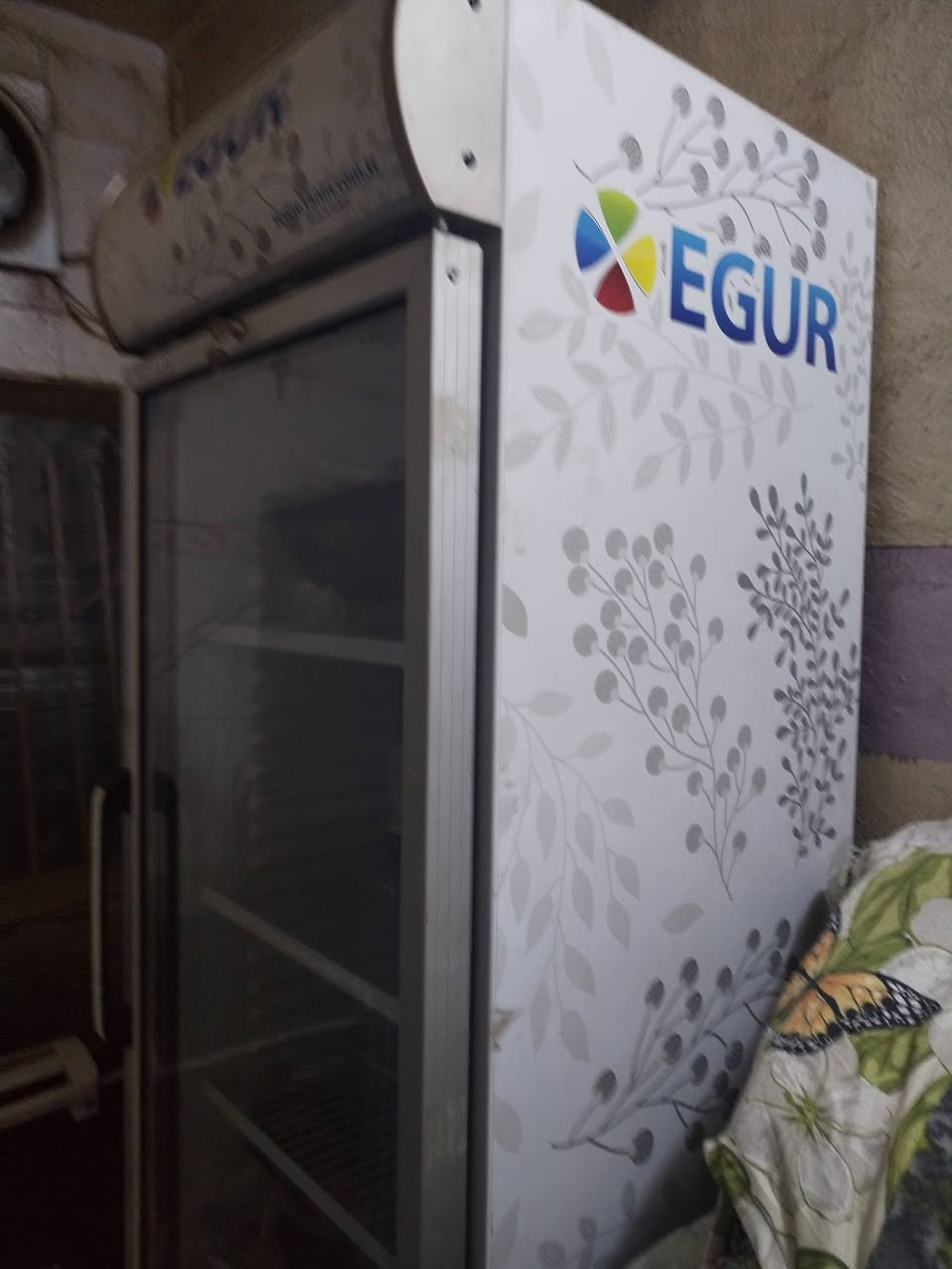 اغراض للبيع نضيفات العارضه تشتغل وتجمد سعرها ٢٢٥ وبيها مجال الاوفن ٣٠ الف وبي مجال ميز بلازمه ٥٠ وبي مجال للشراي التواصل على الوات ساب ***********
