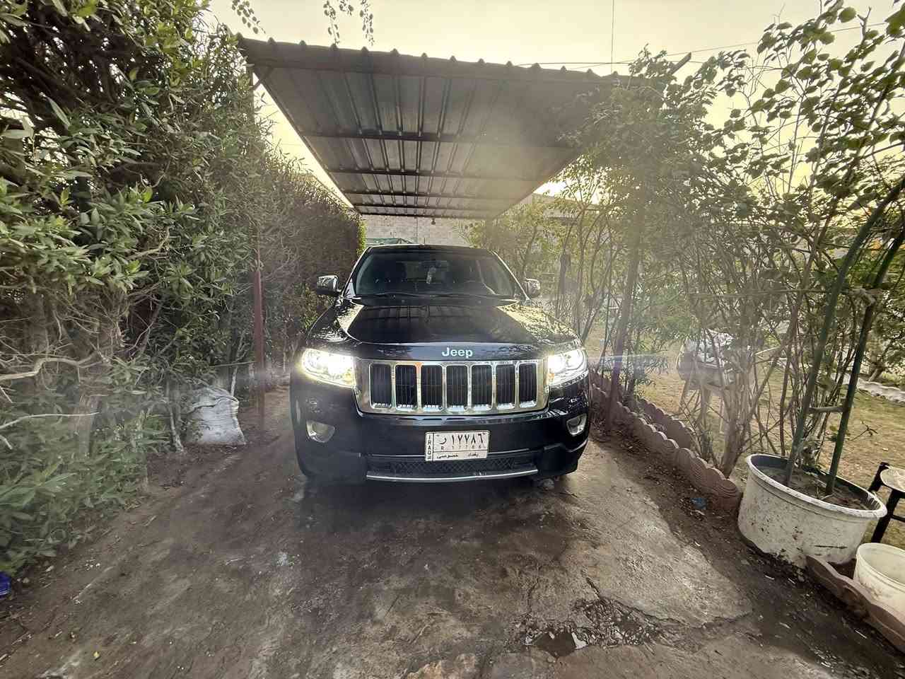 جيب كراند شيروكي لمتد  فور ويل موديل ١٢ بدون حادث من أمريكا لاشاصي لالغد سيارة تم صبغها عام لان بيها جراد وبيها شظية بكصة قمارة صور قبل صبغ موجودة وبعد صبغ 
أبيع اقساط للموظفين فقط سعر ١٧٥ ورقة نص مقدمة وباقي لمدة ٢٠ شهر ويتم الاتفاق مكان سيارة بغداد 
***********
