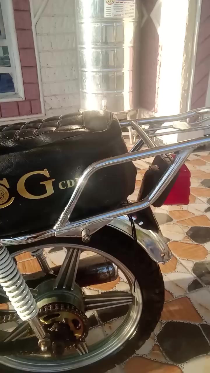 السلام عليكم دراجه نامه موديل 2020 دراجه اربعه كير كامله كلشي مابيه  مكاني الضلوعيه مدرسه حوران السعر 300 وبيه مجال للطيبين  الاستفسار  ***********
