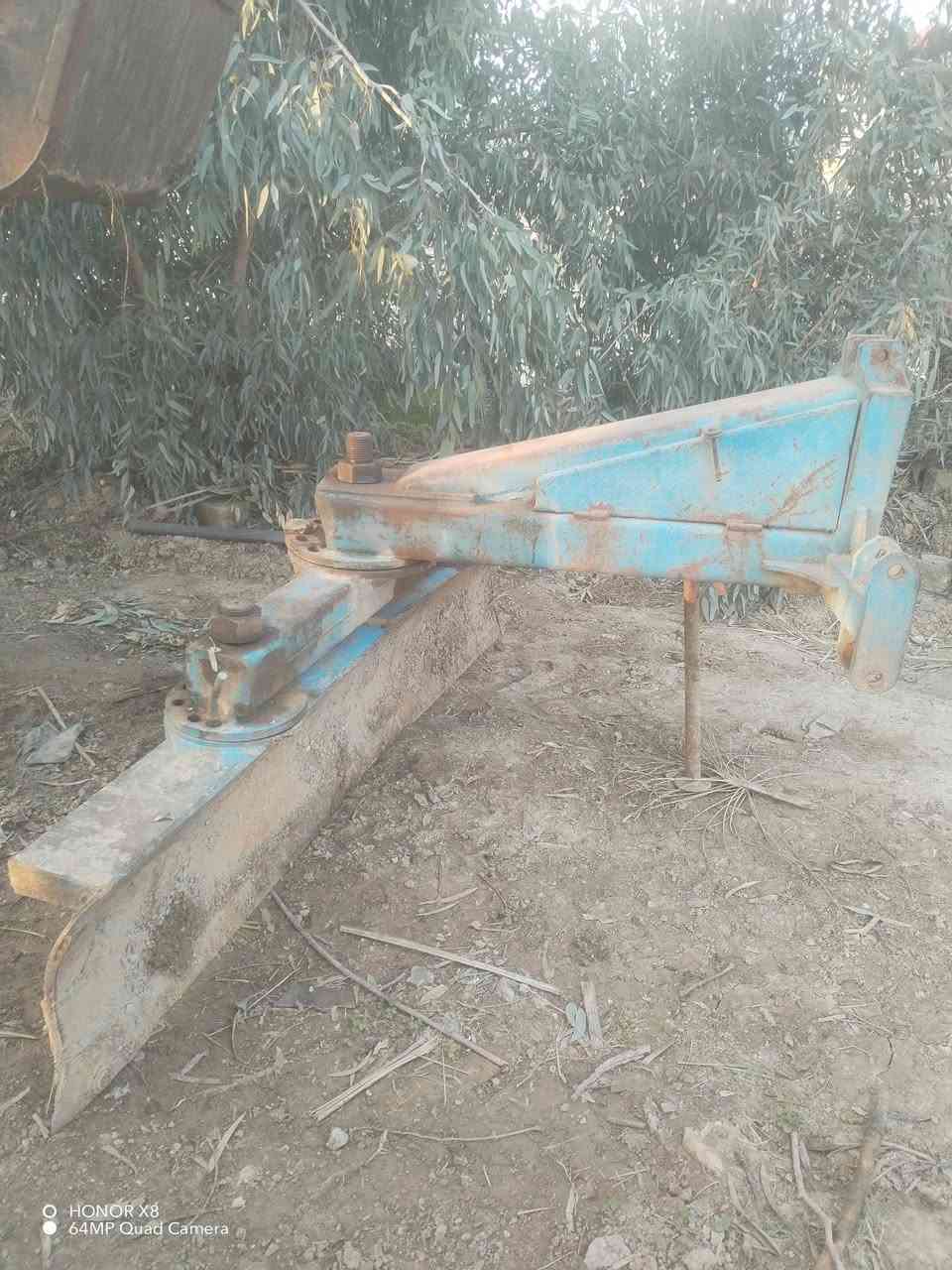 السلام عليكم مكلف بالنشر معدلان دوار جاهز للبيع ديالى الخالص للإستفسار الاتصال على ***********
