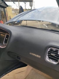 من رخصت الادمن جارجرموديل  2015 السياره كفاله وارد كندي بس صار بيه جام...