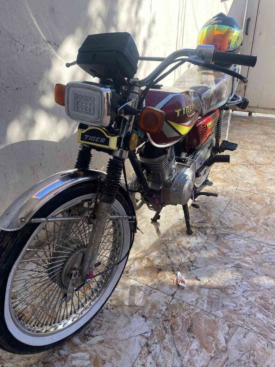 سلام عليكم اخوان دراجه تايكر موديل 20 دراجه  نضيفه كهرباء يات شغاله   البيع سعر 600 بي ماجل مو شراي عبر المنشور مكان جنوب الموصل حمام العليل مفتوح الخاصراسل ودلل


**إذا كنت صاحب هذا الإعلان وتريد حذفه لأي سبب، رجاءا أرسل رسالة إلى الدعم الفني**