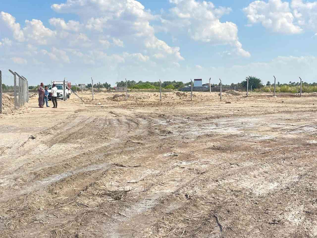 ٢دونم طابو زراعي عل ٢٥ تحويل مباشر العنوان واسط العزيزيه منطقه الدير تبعد من الشارع ٥٠٠متر لاستفسار عل رقم ***********
