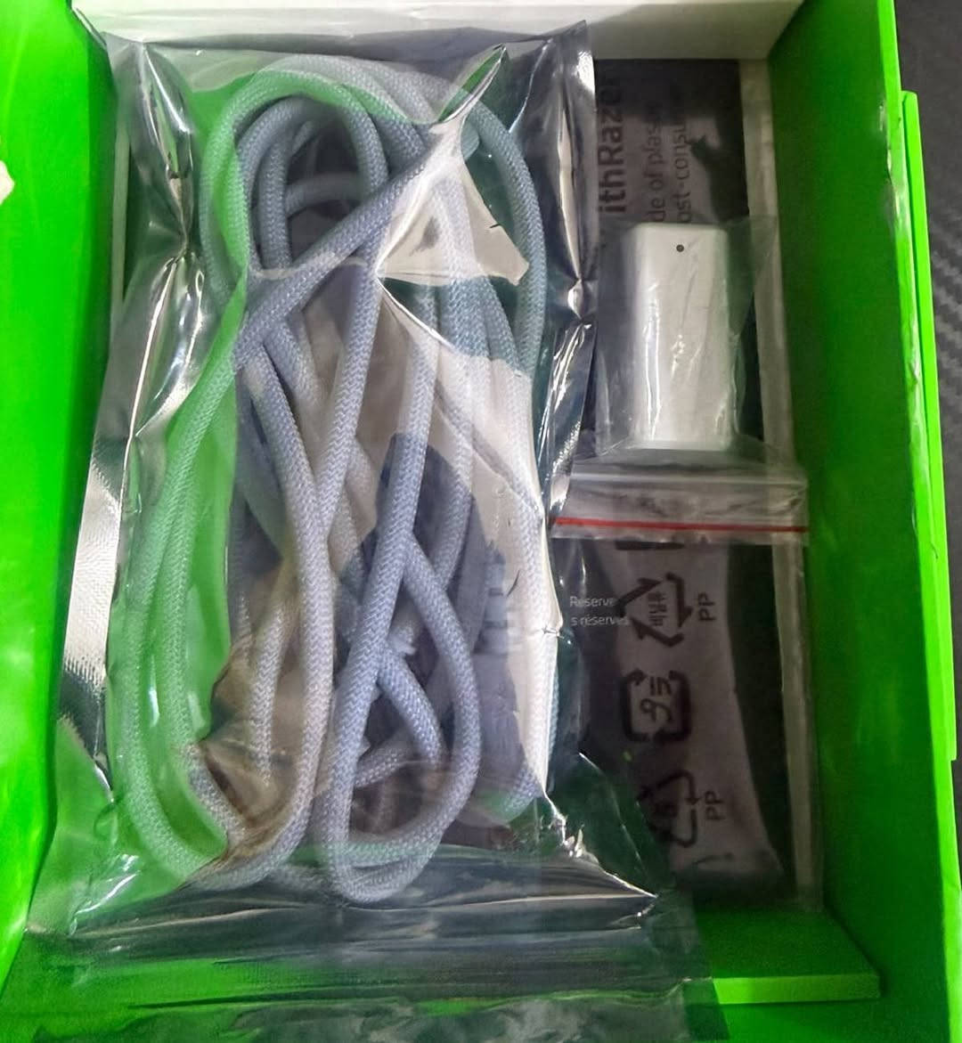 ماوس Razer Viper V3 Pro
مستخدم قليل كلش اقل السبوعين جميع ملحقاتة موجودة النسخة الاصلية تكدر تتاكد سعر ١٧٥ الف للعلم انو سعرة الاصلي ١٦٠ دولار 
ادمن وافق حب ❤️


**إذا كنت صاحب هذا الإعلان وتريد حذفه لأي سبب، رجاءا أرسل رسالة إلى الدعم الفني**