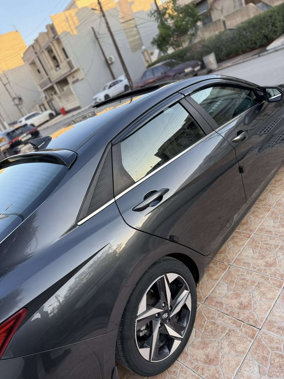 سلام عليكم 
النتره موديل 2023
رقم اربيل جديد 
ضرر فقط بس باب سايق فقط
فول مواصفات لمتد للاخير
مكفوله من كلشي ماشيه 65الف كيلو مو ميل
محرك 2000
مكاني موصل جانب الايسر رقم صاحبها ***********
***********
