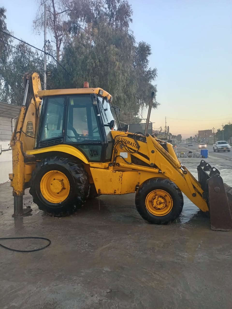 سلام عليكم جي سي بي موديل 99 فول مواصفات
سلايت مكص كير اوتماتيك 
كير محرك كهربائيات جكات حركات مضخه نشاط جيد جداً 
لأليه جاهزه للشغل ما بيها نقص رقم كاتي دهوك دخول قديم
الشرعي موجود بدهوك منفيس كامل السعر 115 وبيها مجال
للاستفسار ‭0788 276 7006‬
