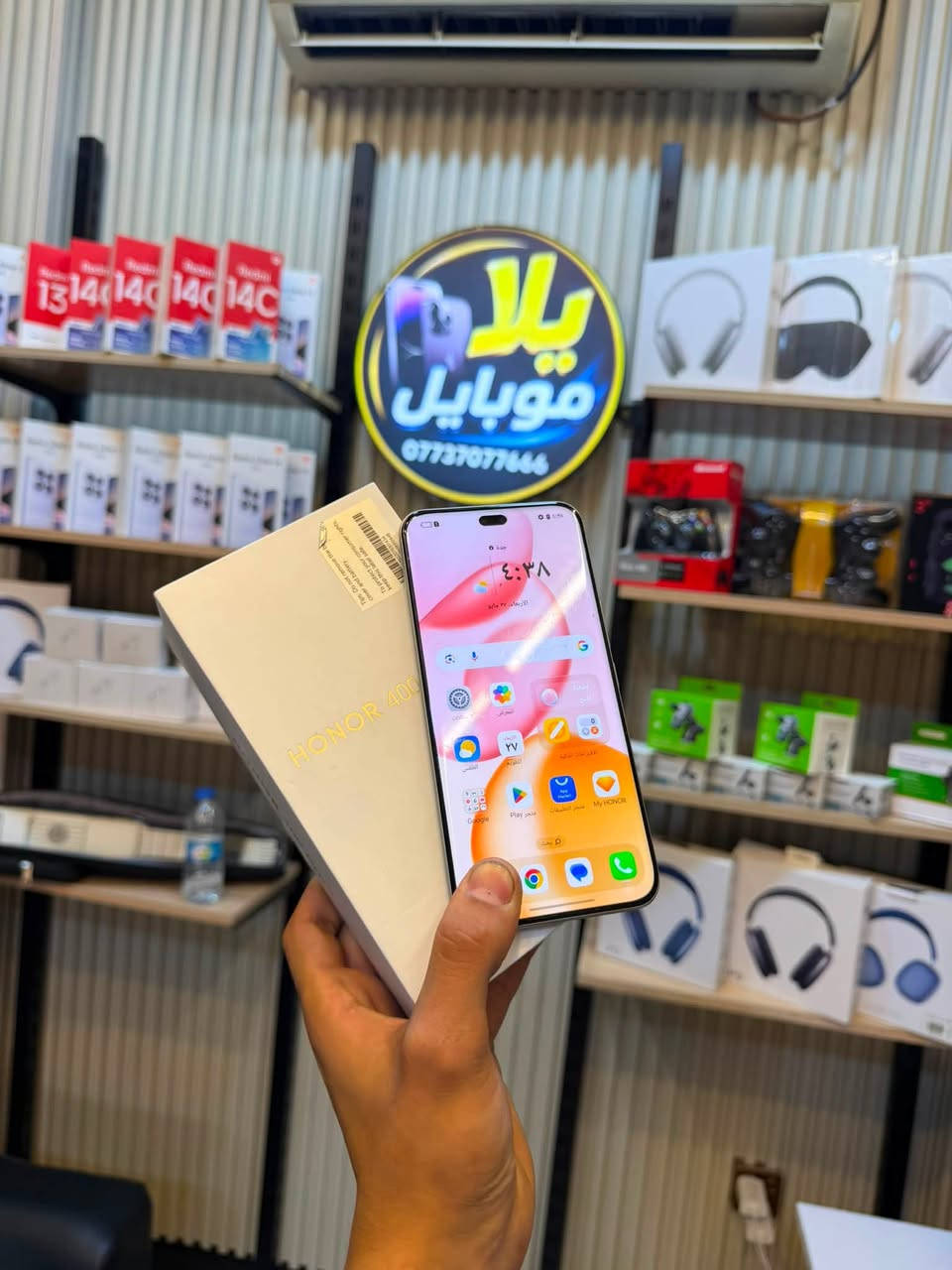 HONOR 400 Pro 5G 
السعر نارر 🔥 / 690 الف بس 🧨🧨🧨🥷🏻
نضافه عاليه 💯
اجهزه ضمان 💯
ذاكره/512gb رام 24 
يشغل ببجي 120 فريم لون تيتانيوم- رصاصي مات 
للتواصل واتساب فقط‼️/*********** 
*********** 
عنوان موصل الزهور دوره سيدتي الجميله يلا موبايل 📱 
العنوان فيديو بل صفحه الريلز مثبته تواصل حصرا واتساب *********** #يلا_موبايل
