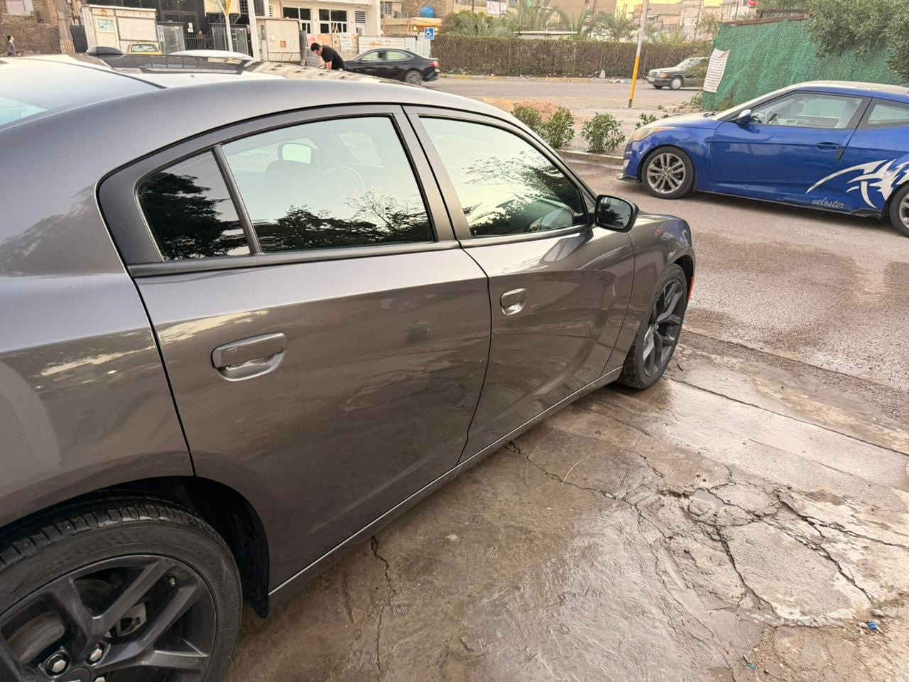 سلام عليكم جارجر مديل 21 وارد أمريكي محرك ستة سلندر 3600 فئة سيارة اكستي سيارة بدون حادث كلين فقط فتح جاملغ امامي سيارة  شواصي ايرباكات سليمة بدون لاصبغ ولة بارد 40 ميل سيارة رقم بغداد بسمي مكان سيدية سعر 223 رقم هاتفي ***********
