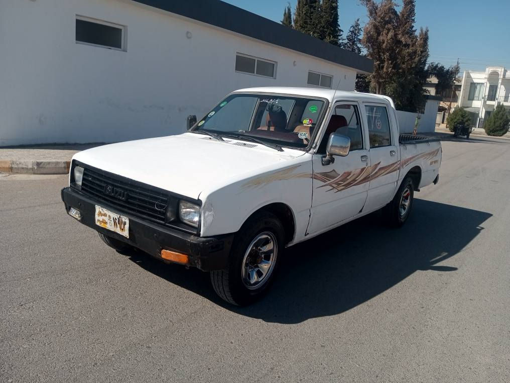 ئەم پیکابە بۆفرۆشتن،مۆدێل 1996سەنەویوحاسیبەوئەوەلیاتی بە شەرت ،مەکینەی توێتایە،ئۆتۆماتیکە،بەشەرتی گێڕومەکینە،کارەبای کامل مەزبوتە جام کارەبایە،عەشیای تەبریدی کامل پێوەیە،گەرمی ئیش دەکات،چوارتایەوویلی تازەیە،پێشودوایتازەداگیراوەپێشودوای کەپسە لێدراوی نیەسەقفی اڵێی شوشەیە،زۆرخاوێنە ماڵی دۆستە،نرخی 18گەڵاوکەمێ مەعامەلە،ژ.م *********** السليمانية, العراق
