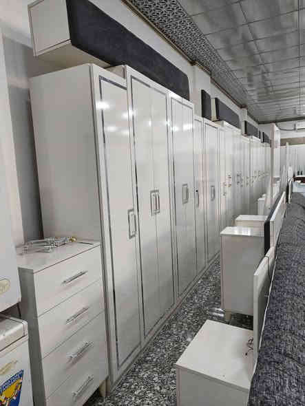 إسلام اعليكم كلشي متوفر في معرض ومزاد الأمير ***********
