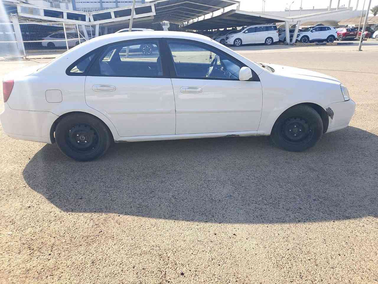 السلام عليكم اوبترا موديل 2011 خليجي رقم واسط مشروع وطني بأسمي تحويل ثاني يوم 
 صدر جديد
 تخم تايرات جديد
تبريد ثلج
سيارة نظيفة ومال بيت واحلى من الصور
 بيها بس الصندوق بارد و الدواسات الخلفية
مكان بغداد حي الجهاد 
السعر 82 و بيها مجال اي استفسار اتصل على الرقم ***********
