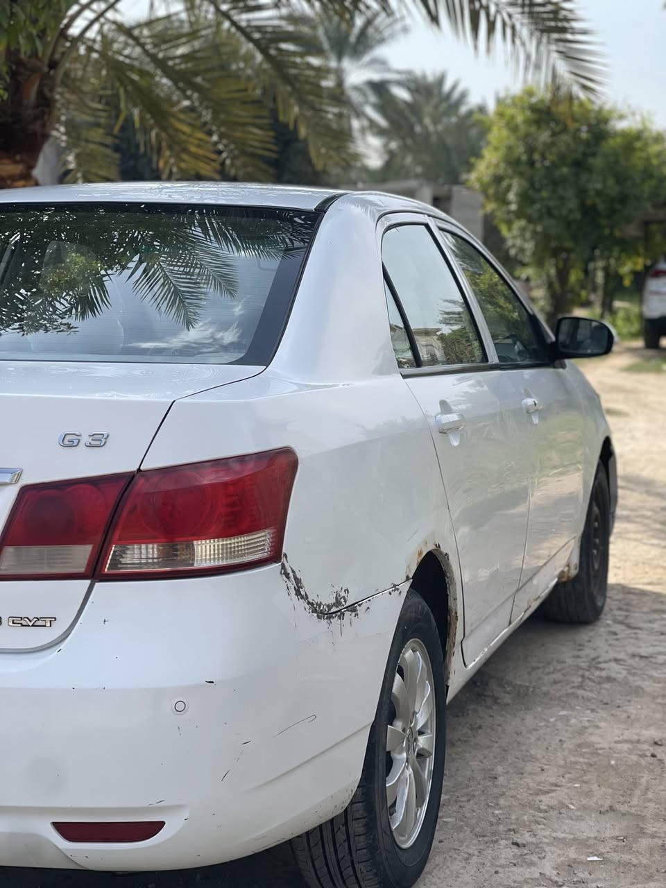 السلام عليكم 
للبيــع …..
بي وأي دي 
BYD
2015 
G3
كير ومكينه نضيفات خير من الله 
تايرات 4 جديدات 
حداديه وصدر نضيفات 
مكفوله من الحادث 
بيها فقط طخطخات بسيطه وخياس بسيط 
السياره خير من الله 
رقمي الدولي الجديد 
رقم واسط ب اسمي تحويل ثاني يوم 
سنويه جديد ل 2030
داخلها نضيف كلش 
كشرها نظيف 
بانوراما 
بصمة أبواب 
كراسي جلد 
كهربائيات شغاله 
المحرك نظيف ما بي تبخير ولا شي 
كير أوتوماتيك 
السعر : 58  وبي مجال 
تواصل :***********
