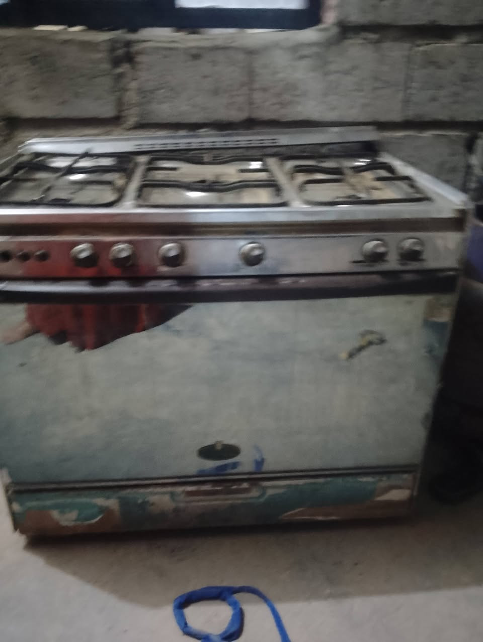 طباخ كريازي مصري ستيل يريد ترتيب سعر مناسب جدا لاتصال ***********
