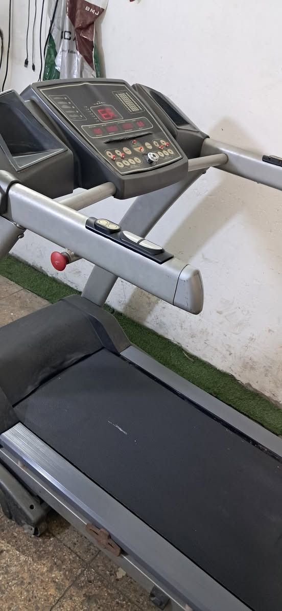 جهاز جري باله اوربي يتحمل وزن حقيقي 150 كيلو جهاز مال قاعات السعر ٤٧٥ الف بغداد يوجد توصيل


**إذا كنت صاحب هذا الإعلان وتريد حذفه لأي سبب، رجاءا أرسل رسالة إلى الدعم الفني**