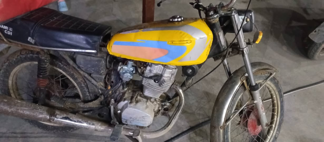 دراجه ايرانيه نضيفه سعر مليون وبيه مجال دراجه اوراق اصوليه محرك ما مفتوح وكلشي شغال


**إذا كنت صاحب هذا الإعلان وتريد حذفه لأي سبب، رجاءا أرسل رسالة إلى الدعم الفني**