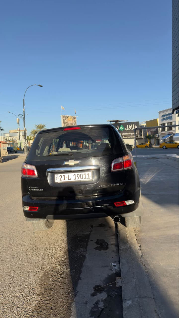 شوفرليت ترايل بلايزر 2013(كلين تايتل)خليجي
مواصفات LT 
محركV6. حجم 3.6L
ماشيه80الفKM
7راكب
تبريد مركزي3 قطع 
حساسات خلفيه وكاميرا
دفع خلفيRWD
سنويه باسمي وتحويل ثاني يوم 
شرط الفحص من دعاميه للدعاميه كركوك, العراق


**إذا كنت صاحب هذا الإعلان وتريد حذفه لأي سبب، رجاءا أرسل رسالة إلى الدعم الفني**