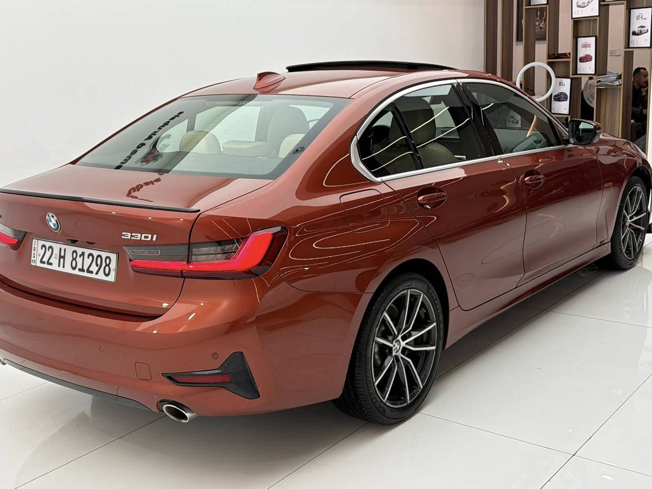 السلام عليكم
BMW 330i 2022
رادارات 360درجة 🌟
حساسات امامية خلفية ☄️
كامرا خلفية 
داخل جلد بيج بلادي 
تدفئة كراسي 
كراسي كهرب 
لايتات امامية متحركة 
لايتات زينون. بلادي 
كراسي ميموري 
السيارة ماشية 47mill 
وبيها مواصفات بعد خير من الله 
السيارة صفر مسج بدون اي نقص 
اربع قطع بخ امريكا فقط بدون دعم 
بدون ايرباك بدون دواخل 
مكان السيارة اربيل 
☎️***********☎️
السعر 238 ورقة وبيها مجال بسيط 
صور الحادث بالمنشور 
ملاحظة السيارة بامريكا ماشية 43mill
يعني بالعراق ماشية 3 الاف فقط
