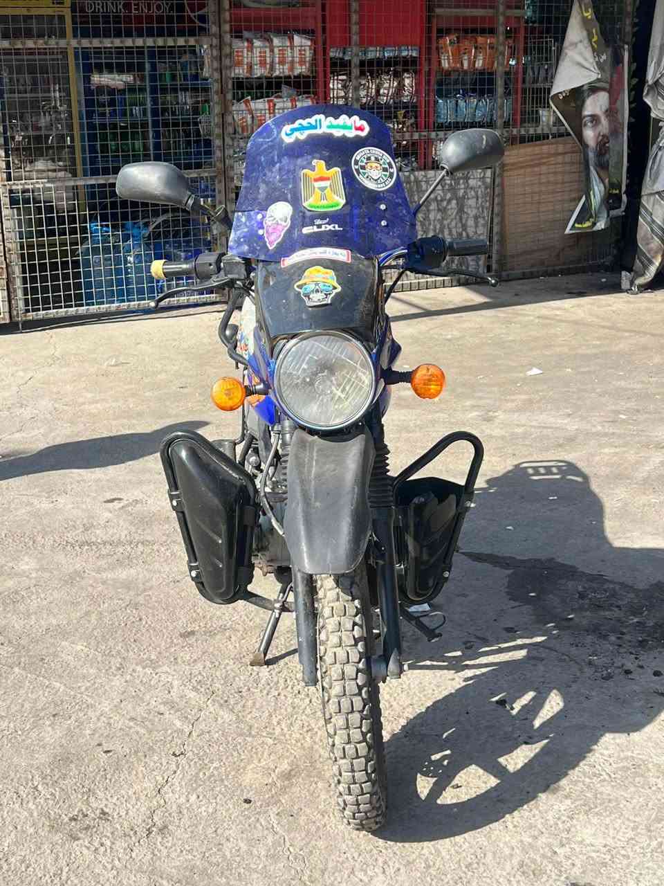 السلام عليكم بوكسر جبلي موديل 23 جبلي تجفيت وكاله بدون اوراق اكفلك سرقه وعشاير دراجه نضيفه بس السلف  عاطل ابيع كوم حديد سعر 900 بيها مجال للطيبين مكاني بغداد السيديه ***********
