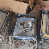 ٣ مولدات • بحالة جيدة • عجلات