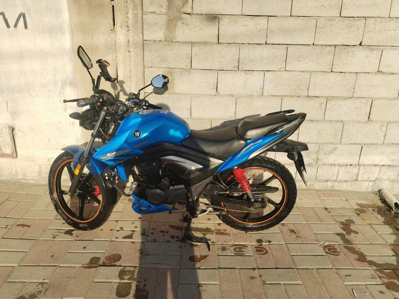 هاوجي للبيع السعر١٣وبي مجال بسيط ***********
