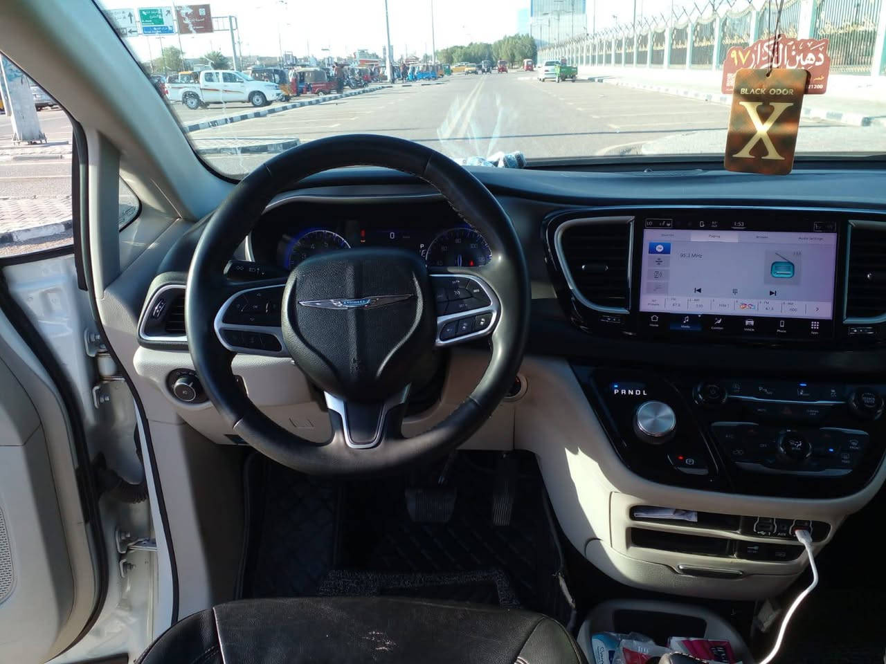 السلام عليكم
للبيع كرايسلر باسفيكا 
موديل 2023
محرك 3600 
7راكب vip
المواصفات 
بصمه تشغيل عن بعد 
بصمه أبواب 
أبواب كهربائي 
تدفئه كشنات 
تدفئة ستيرن 
شاشه كبيره 
رادار امامي خلفي 
السياره عنوانه ميسان السعر 230
***********
