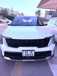 اخوان.. للبيع كيا سورنتو الشركه الدوليه ام الضمان موديل 2025 رقم بغداد...
