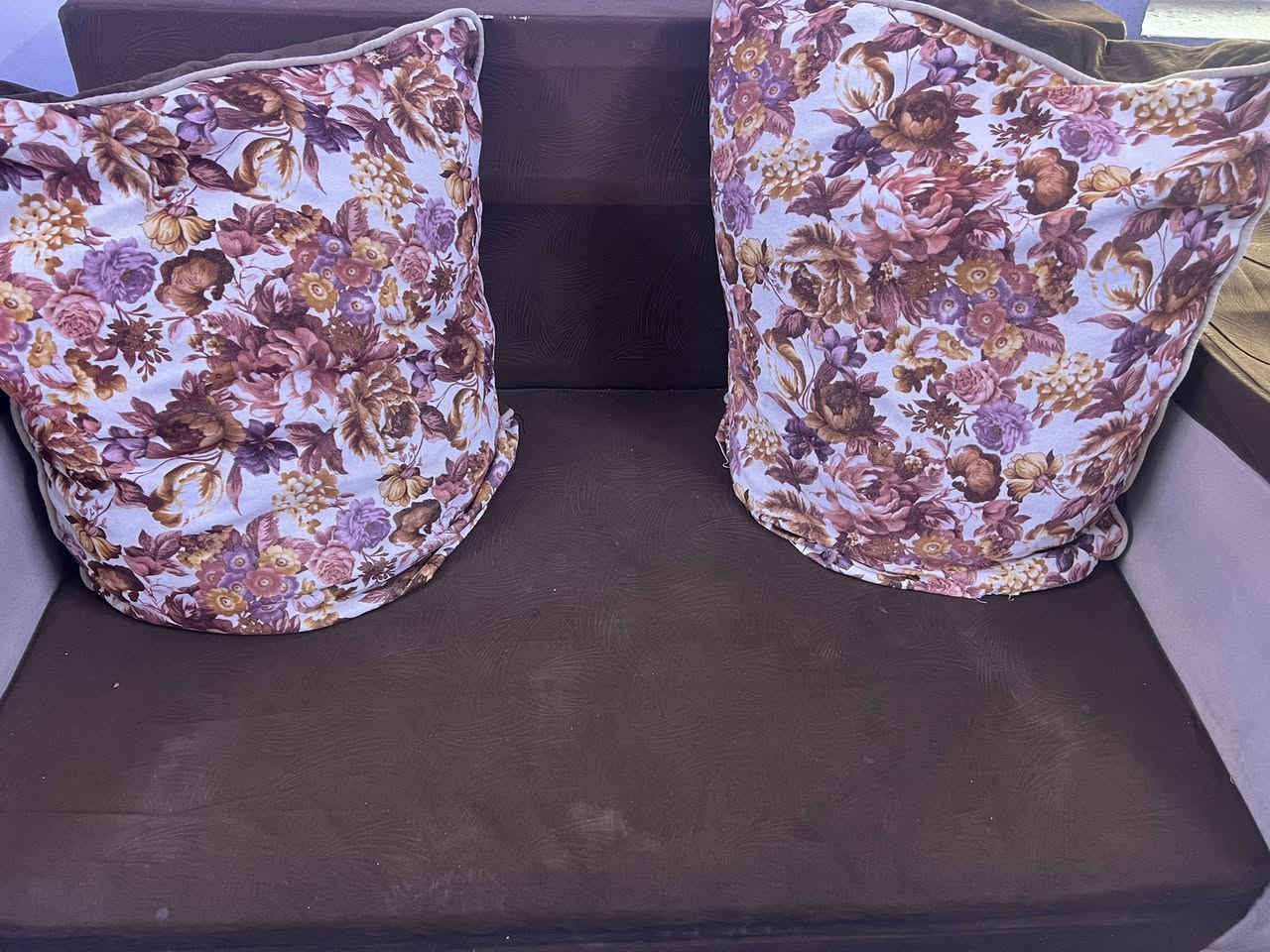 تخم مستعمل 10 مقاعد للبيع ..السعر 600
للاستفسار على الرقم
***********
