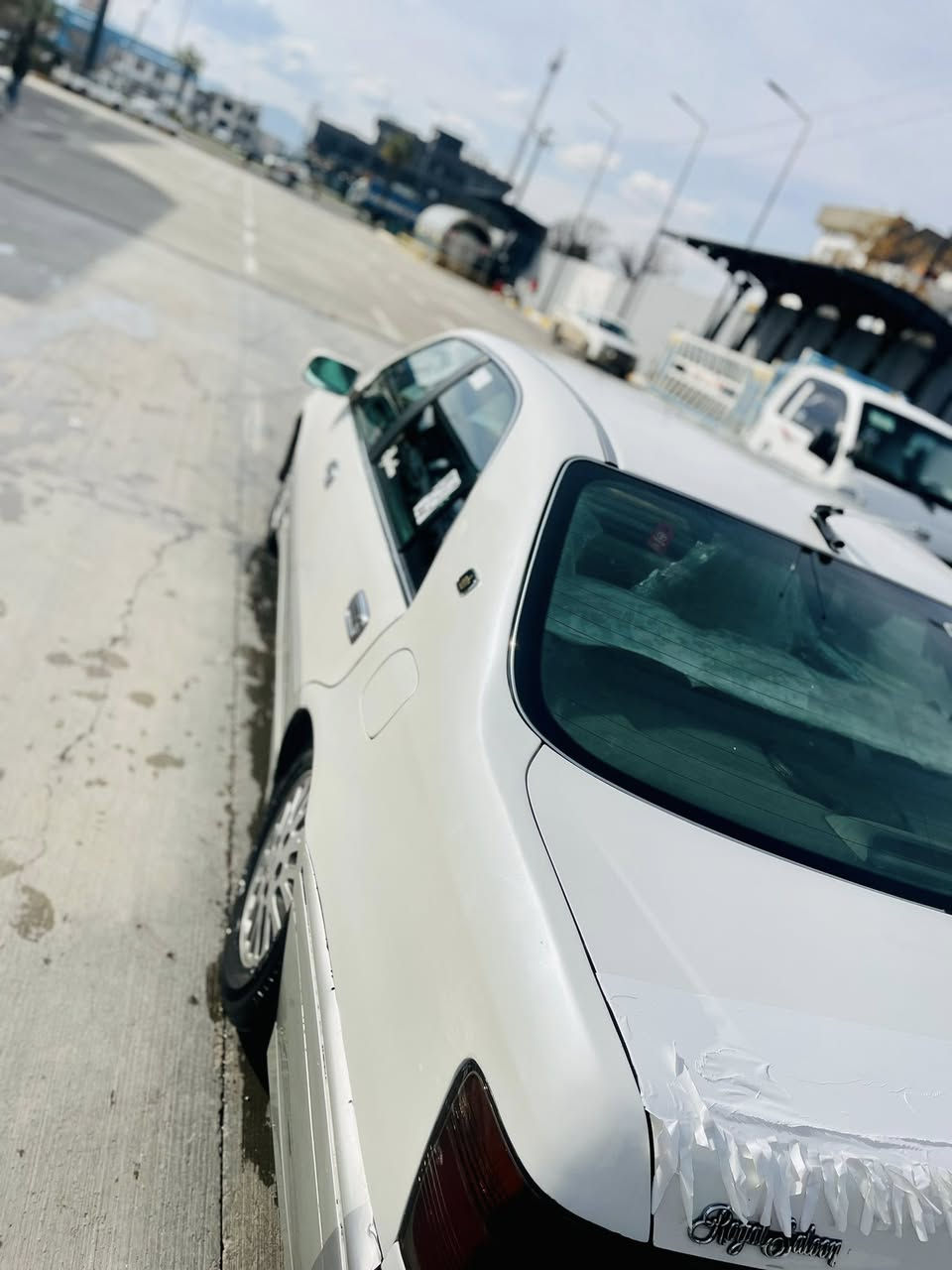 بڕاوە 2001
دوو دوگمە مەکینە D4175
ئاوینە کارەبا یەک کوشن کارەبا 
سوکان کارەباا
ناو بۆر
تەبرید سارد و گەرم بەستراو بەشەرت
تەجیل و سەماعە بەستراو بەشەرت
کامل گیانی جایزە
چرکەی تیا نیە گێڕ و مەکینە و ڕۆشتن و جادە گرتنی ڕەقەم یەک
پێش و دوای تازە داگیراوە چرکەی تیا نیە
تایەوویلی لۆک 

مشتەری نیت سەرمان مەیەشینە لەگەڵ ڕیزا👍🌹❤️

سعری ۳٥ گڵاو مەجال
شوین سلێمانی
***********
