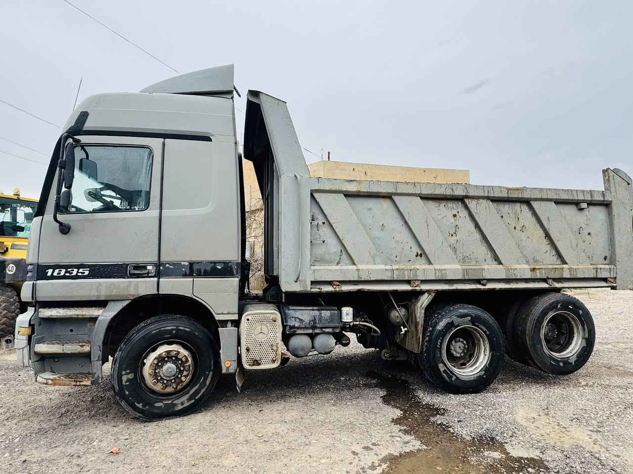 سلام عليكم اكتروز للبيع.
.
موديل 2001.   للاستسفار  (***********)
