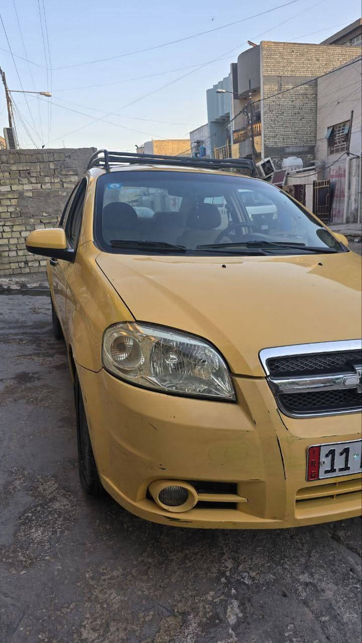 شوفرليت أفيو 2012 LS (وارد الشركة العامة) للبيع
السيارة نظيفة جداً كـ "كشر" خارجي وداخلية، وجاهزة من ناحية الأوراق والتحويل.
تفاصيل السيارة:
الموديل: 2012.
العداد (الممشى): 380 ألف كم.
الرقم: بغداد (الإنكليزي الجديد).
السنوية والأوراق: سنوية جديدة، السيارة "مصفّرة" (ضريبة وهيئة مدفوعة لمدة سنة كاملة)، وجاهزة للتحويل مباشرة.
المحرك والجير: جير أوتوماتيك، المحرك 1600(المفتوح)المرغوب بس بي "خيط تبخير" وتنقيص دهن بسيط.
التبريد: الكمبريسر جديد، لكن يحتاج فحص (يوجد ليك بالمنظومة حالياً).
الحدادة (الصدر): الصدر الأمامي يحتاج تبديل.
البودي والخارجية: الكشر نظيف جداً، توجد تكحيلات في أماكن معينة وطخات بسيطة (تحتاج تعديل بارد وتكحيل).
الداخلية: نظيفة جداً كما في الصور، وتحتاج "حمام داخلي".
الموقع: بغداد - مدينة الصدر.
السعر: 64 ورقة (6,400$).
📞 للتواصل والاستفسار (اتصال فقط):
***********
