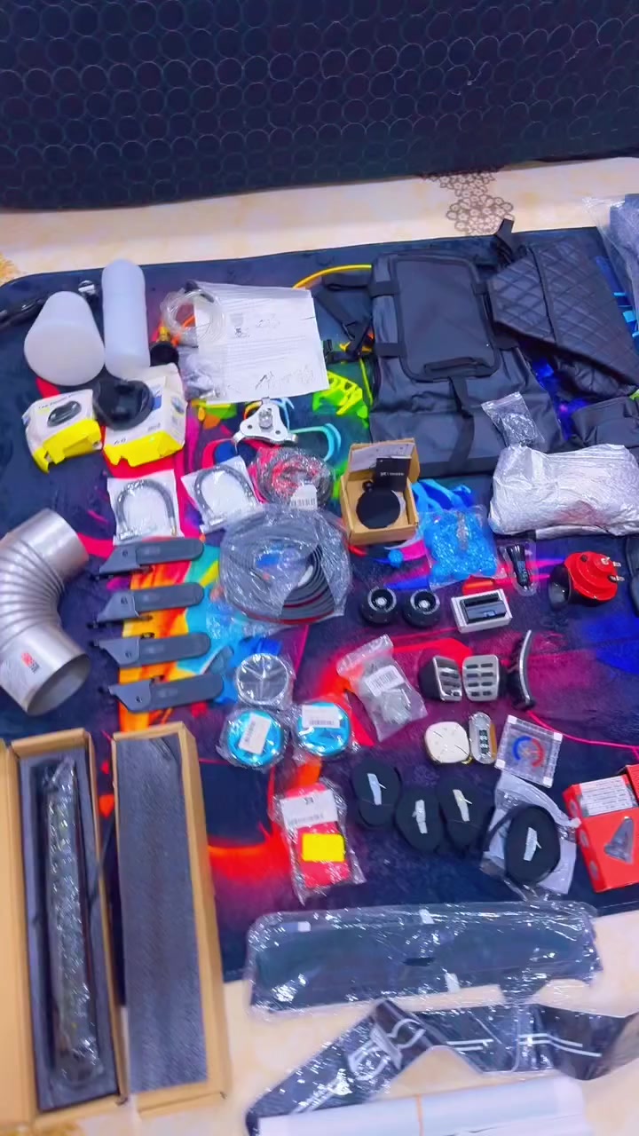 � لا تشتري كماليات لسيارتك قبل ما تشوف هذا!

إذا سيارتك ناقصها لمسات بسيطة تخليها أفخم وتريحك بالسواقة 👇
جمعتلك أهم كماليات مطلوبة بمكان واحد وبسعر مناسب 💯

✔️ تنظيم داخل السيارة
✔️ راحة أكثر بالسواقة
✔️ شكل أجمل وفخم

📦 الكمية محدودة جداً (أول الواصلين ياخذها)

🚚 توصيل سريع داخل المدينة
💬 اكتب (تم) بالكومنت أو راسلني خاص حتى أحجزلك

لا تضيع الفرصة… ممكن ما تتكر


**إذا كنت صاحب هذا الإعلان وتريد حذفه لأي سبب، رجاءا أرسل رسالة إلى الدعم الفني**