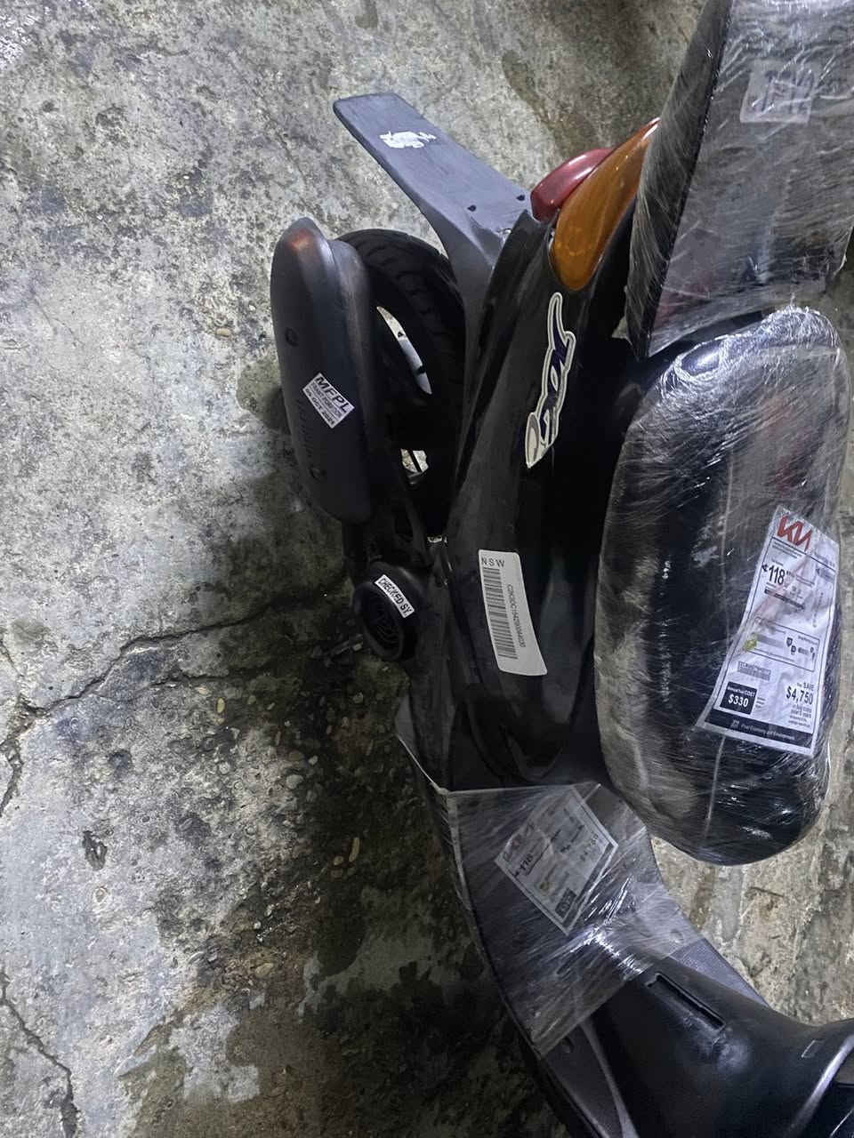 عصفوريه كامله سلف هندر بلاديه مكاني بغداد ب٣٠٠معروضه ***********
