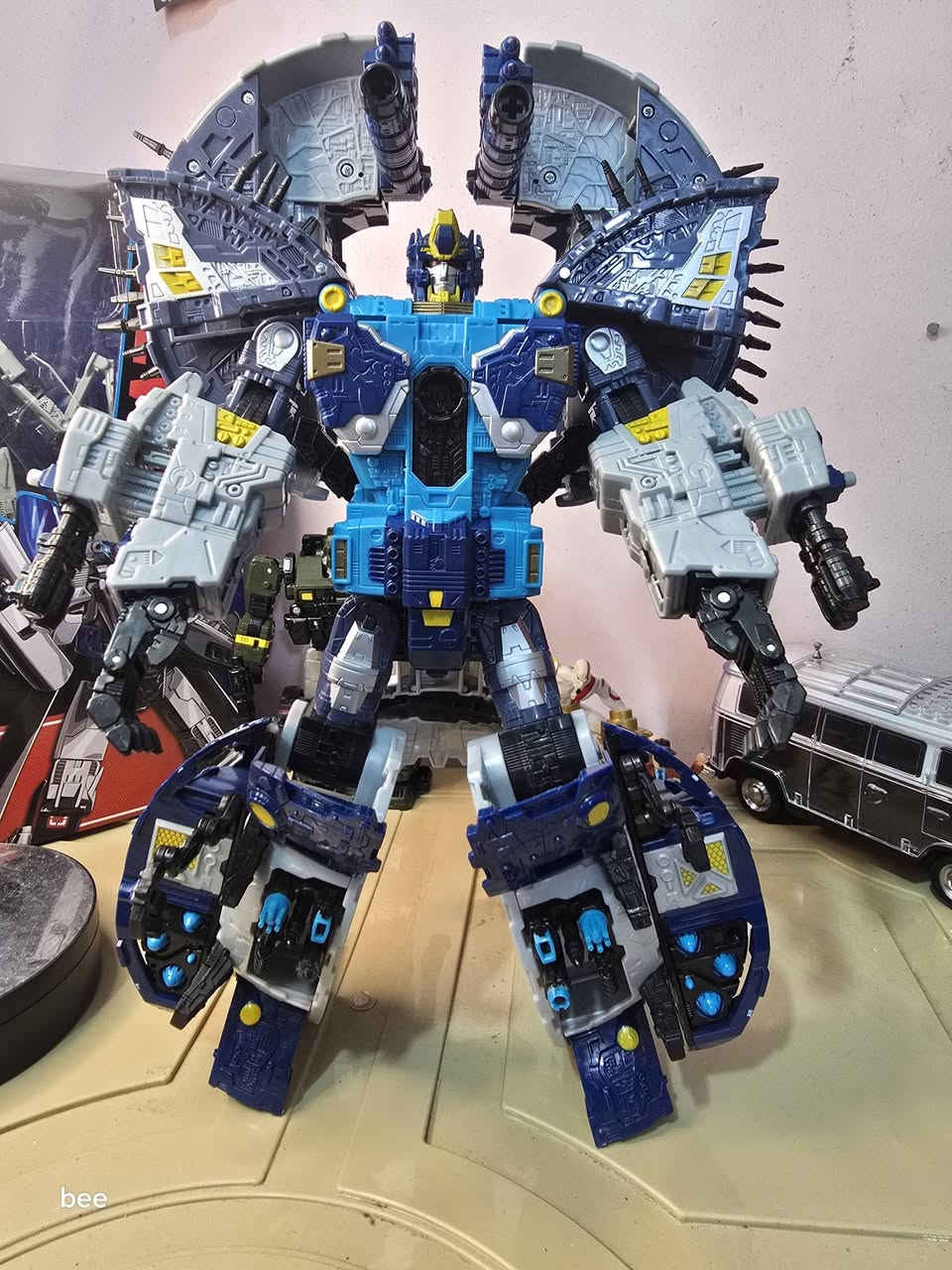 شلونكم عيوني 🤩
متوفر للبيع 
من شخصيات عالم المتحولون 
كوكب سايبرترون او بريموس 
قطعه عملاقه بمعنى الكلمة 
تحول كامل من الروبوت إلى الكوكب 
للاستفسار خاص لطفا 
توجد خدمه توصيل لكافة مناطق العراق


**إذا كنت صاحب هذا الإعلان وتريد حذفه لأي سبب، رجاءا أرسل رسالة إلى الدعم الفني**