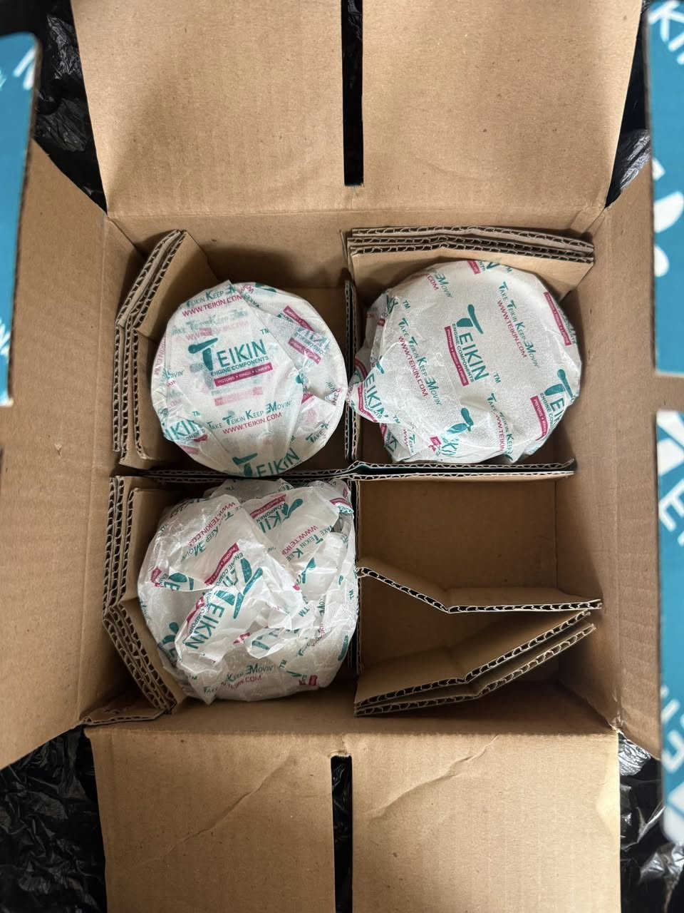 السلام عليكم 
3 بساتم سايز 40 
بيك اب ميستوبيشي 
50 الف 
***********
