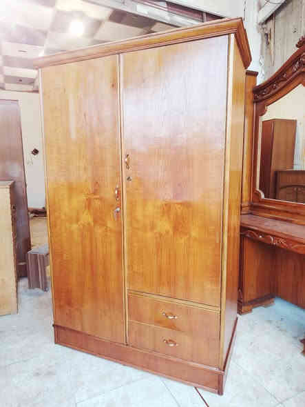 السلام عليكم
عرض خاص بس 150 الف
كنتور 2باب شغل درجه اولى توصي 5ملم فول نظافه 💯💯
للاستفسار وتساب *********** مباشر ***********
ومستعدون لشراء الغرف النوم المستعمله و الكناتير
