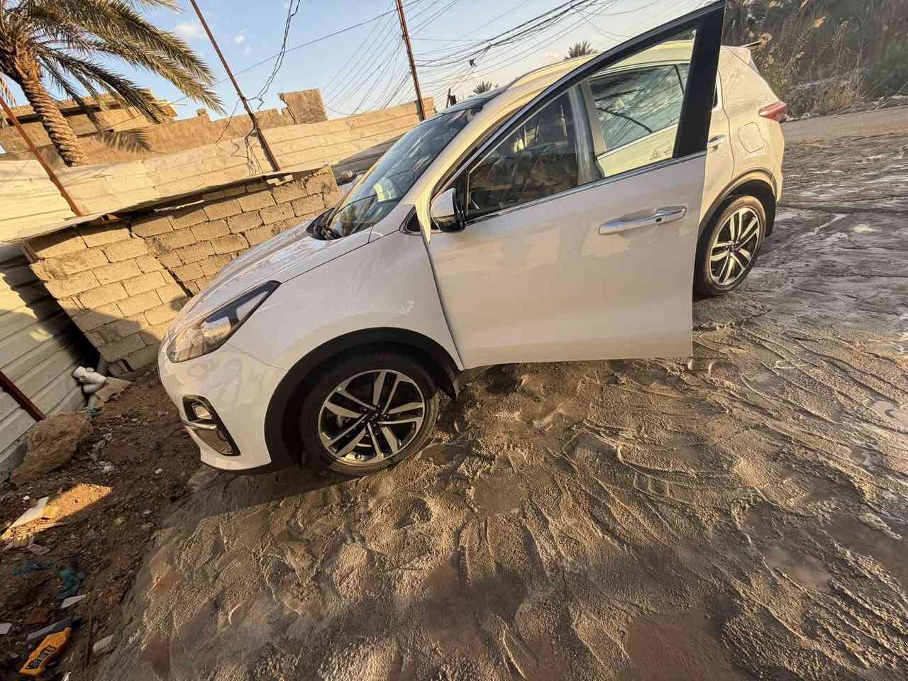 مرحبا عليكم ورمضان كريم ع الجميع ان شالله  للبيع كيا سبورتج موديل 2020 جديده لوك خليجي  ماشيه 80 فول مواصفات بصميتن شركه محرك 2000 دوش بنارما تشغيل عن بعد مقاعد حلد وكهرباء وتدفئه حام ملون بلادي لايت وبك لايت ليد ال ايدي متحرك زنون شاشه كامره حساسات خلفيه اماميه 3 انظمه قياده ويل كب كروم 19 داخل عسلي  رقم بغداد  هزه ورقم جديد  السعر 219 ورقه  تخم تاير قبل 3ايام مشدود. كفاله عامه. مكاني كربلاء حي النقيب اتصال فقط ***********
