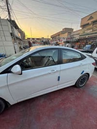 سلام عليكم اكسنت ٢٠١٥ خليجي   فتحه سقف  تحكمات ستيرن  مكينه ١٦٠٠ بيهه ...