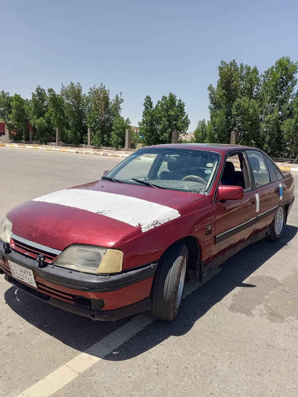 اوبل اوميكا للبيع فقط موديل 1992 السنويه لل28 يله تنتهي حجم المحرك 20 مكينه بيه تبخير فقط السياره مصبوقه عام السعر 24 مكان السياره الفلوجه بل الصقلاوية  ***********
